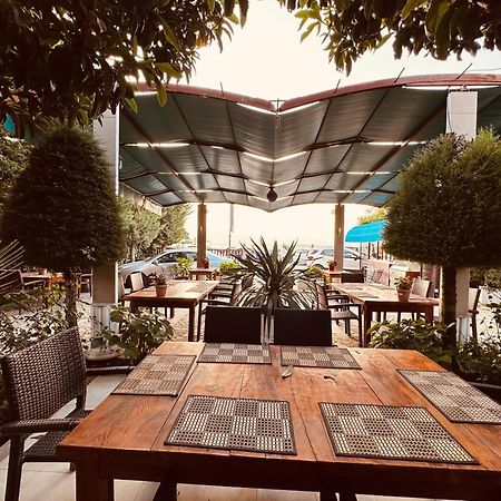 Hotel Saint Marena Pogradec Esterno foto