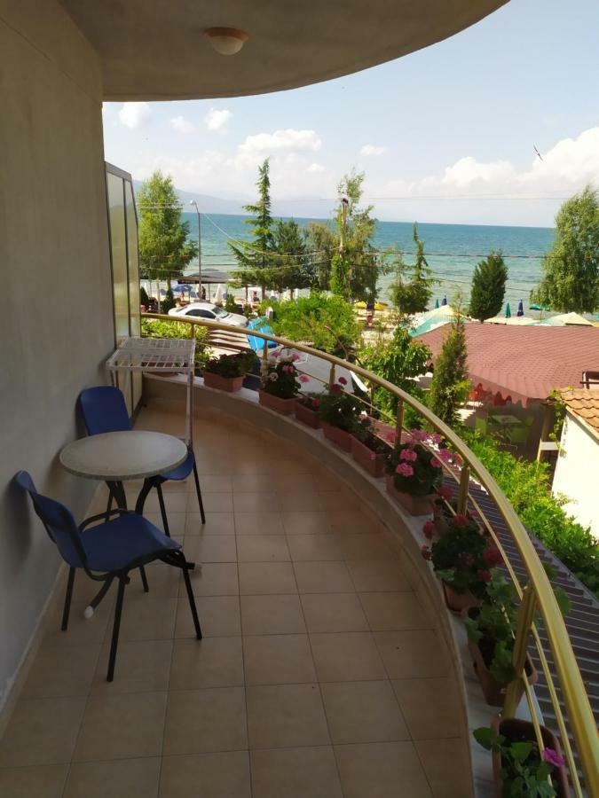 Hotel Saint Marena Pogradec Esterno foto